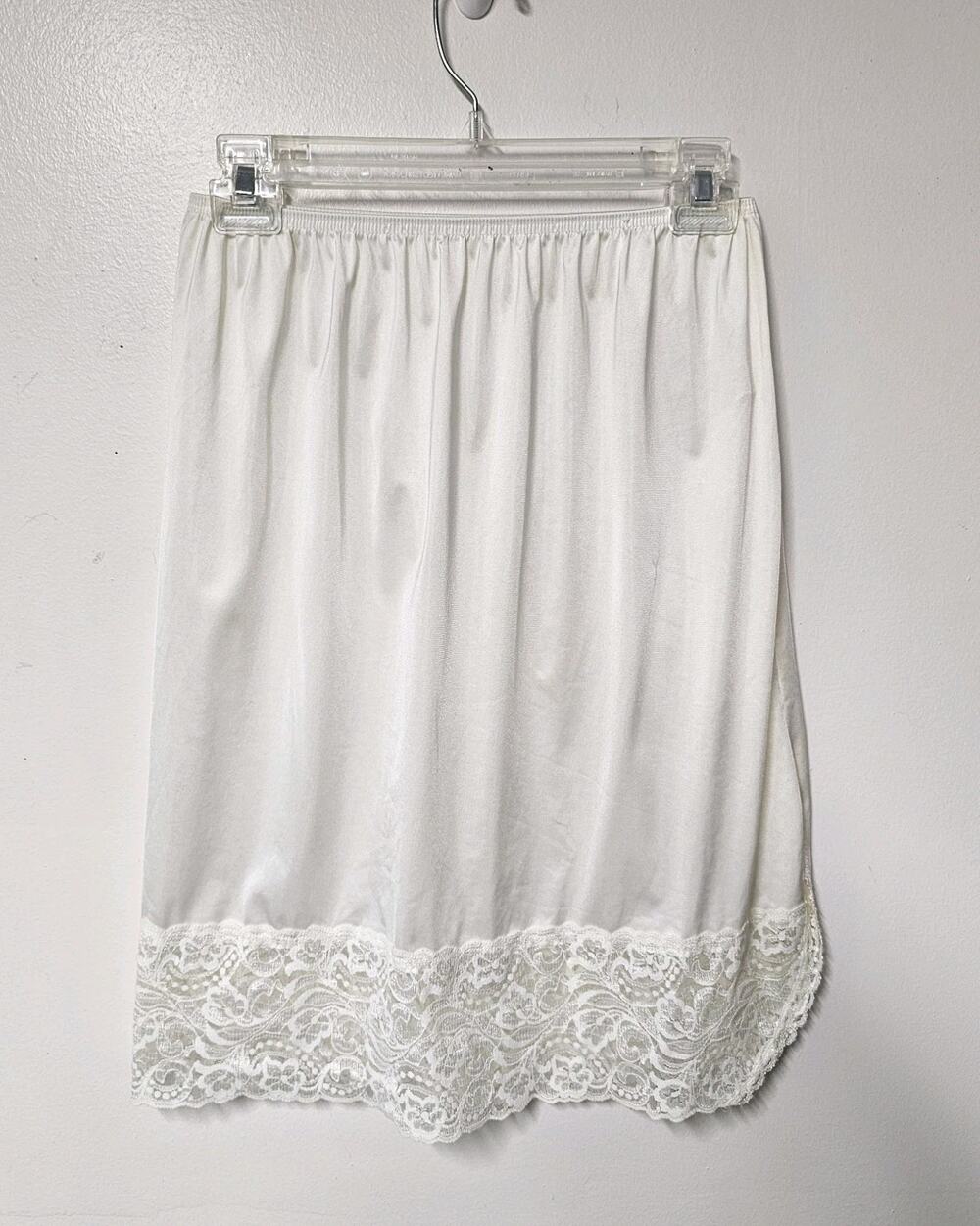Vanity Fair Womens Half Slip Skirt Lace Trim Off White Size Small 22" Coquette